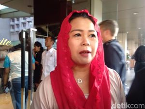 Yenny Wahid Pede: Mayoritas Survei Unggulkan 01