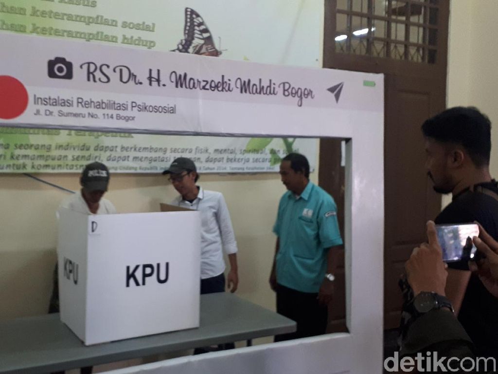 7 ODGJ Pasien RSJ Marzoeki Mahdi Bogor Ikut Nyoblos 7 ODGJ Pasien RSJ Marzoeki Mahdi Bogor Ikut Nyoblos