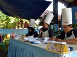 Ide Seragam KPPS Unik untuk Pemilu 2024, Mulai dari Formal dan Informal