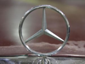 Lawan Corona, Mercedes-Benz Bangun Rumah Sakit dengan 1.500 Tempat Tidur