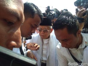 Tiba di Koja, Maruf Amin Siap Nyoblos Tiba di Koja, Maruf Amin Siap Nyoblos