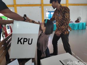 Video Perjuangan Disabilitas Salurkan Hak Pilih