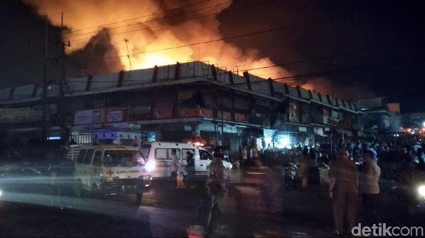 Pasar Lawang Malang Terbakar