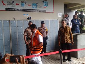 Tahanan KPK Datangi TPS di Rutan, Idrus Marham Bergaya Putih-putih