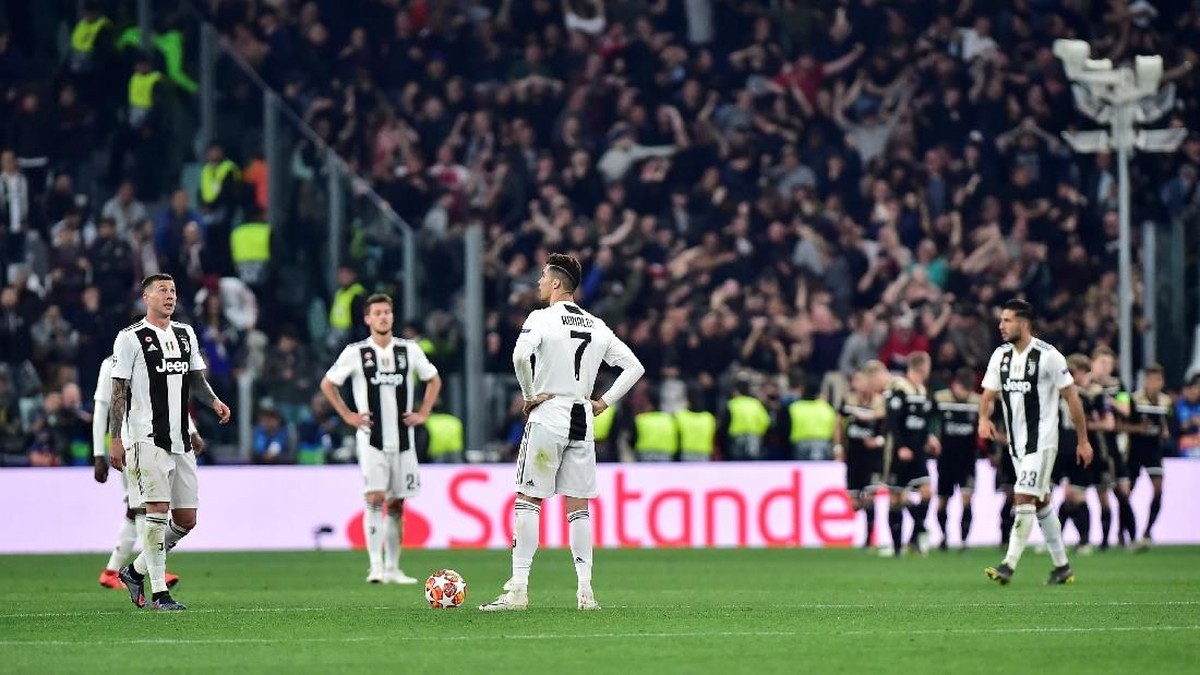 Juventus takluk 1-2 dari Ajax Amsterdam. (Foto: Massimo Pinca/Reuters)