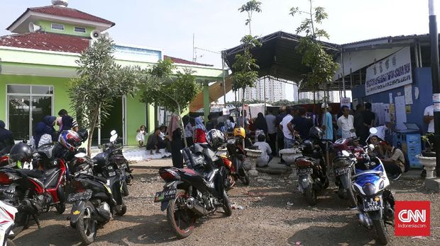 Melihat Para Pencoblos di Tanah Gusuran Kampung Akuarium