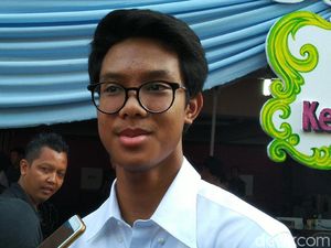 Antusiasnya Putra Ganjar Pertama Kali Nyoblos di Pemilu