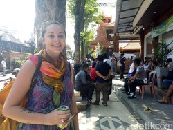 Pemilu di Bali Jadi Tontonan Turis