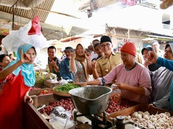 Bupati Banyuwangi Blusukan Ajak Warga Tak Golput