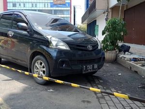 Sopir Taksi Online Tewas dengan Mulut Berbusa di Karawang
