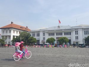 Pagi Ini Kawasan Kota Tua Jakarta Masih Sepi Pagi Ini Kawasan Kota Tua Jakarta Masih Sepi