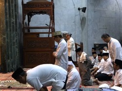 Hari Pencoblosan, Sandi Awali dengan Salat Subuh Berjemaah