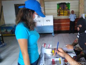 Vanessa Angel Nyoblos di Rutan, Hanya Coblos 1 Kertas Suara Vanessa Angel Nyoblos di Rutan, Hanya Coblos 1 Kertas Suara