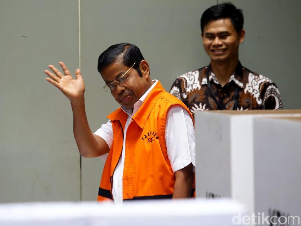 Eks Mensos Idrus Marham Dibui 2 Tahun, Eks Kades Dihukum 5 Tahun Penjara Eks Mensos Idrus Marham Dibui 2 Tahun, Eks Kades Dihukum 5 Tahun Penjara