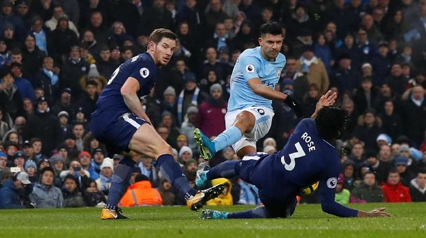 Aguero terakhir kali cetak gol ke gawang Tottenham pada Mei 2015.