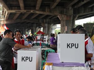 Bukan Hilang, Kotak Suara di 5 TPS Banyuasin Telat Datang