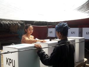 Turun Gunung dan Rela Tak Berladang, Warga Baduy Antusias Memilih