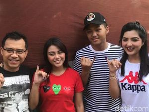 Pertama Kali Nyoblos, Ini Cerita Aurel dan Azriel