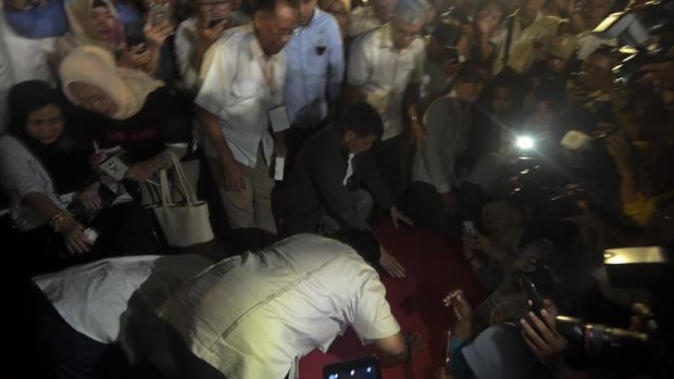 Fahri Hamzah Anggap Wajar Prabowo Sujud Syukur Kemenangan