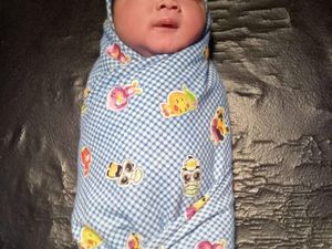 Rayakan Jokowi Menang QC, Bayi di Pangandaran Dinamai Widodo