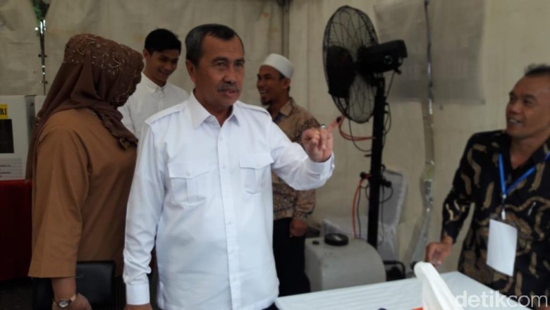 Gubernur Riau Cuma Bisa Coblos Capres dan dewan perwakilan rakyat RI