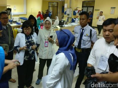 Ekspresi Kecewa Pasien dan Keluarga yang Gagal Nyoblos di RSUP Fatmawati