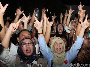 Pendukung Prabowo-Sandi Juga Rayakan Kemenangan Pendukung Prabowo-Sandi Juga Rayakan Kemenangan