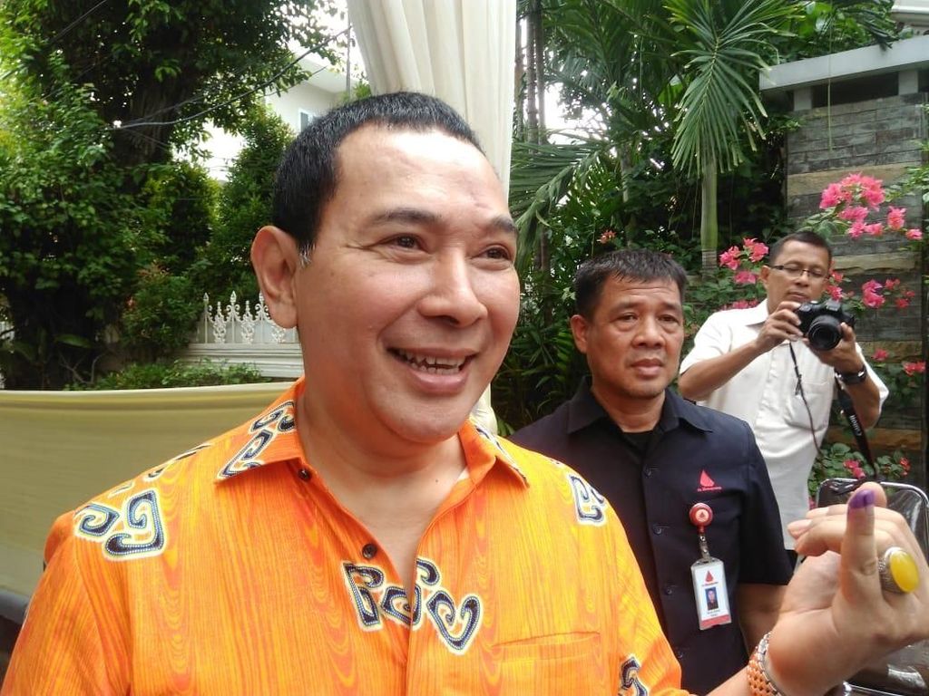 Tommy Soeharto Polisikan Akun Medsos yang Catut Namanya dan Cendana Tommy Soeharto Polisikan Akun Medsos yang Catut Namanya dan Cendana