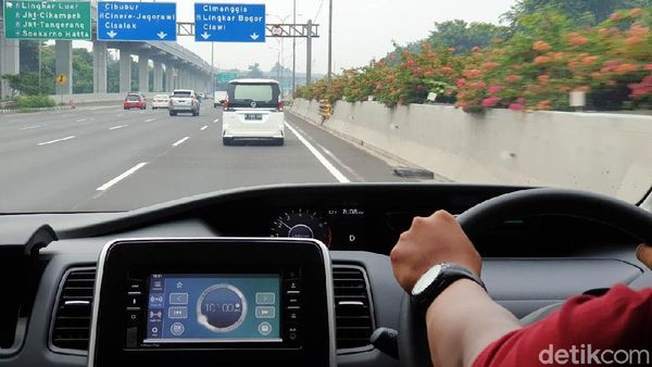 Menguji Kenyamanan All New Nissan Serena
