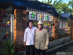 Bikin Kaget, Ada Jokowi dan Prabowo Akrab Banget di TPS Banyumas