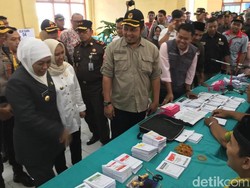 Di Mojokerto, Khofifah Ajak Warga Jatim Jaga Kondusivitas Usai Quick Count