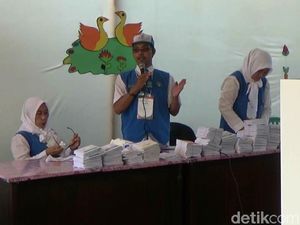 TPS Bertema Taman Kanak-kanak di Pasuruan Sukses Menarik Pemilih TPS Bertema Taman Kanak-kanak di Pasuruan Sukses Menarik Pemilih