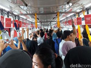 Libur Pilpres, MRT Jakarta Diserbu Warga