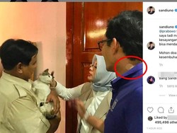 Unggah Foto Dijenguk Prabowo, Netizen Penasaran Koyo di Leher Sandiaga