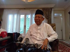 Prabowo Sujud Syukur Klaim Kemenangan, Ini Kata Maruf Amin