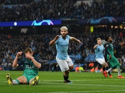 City makin berada di atas angin setelah Sergio Aguero bikin gol pada menit ke-59. Foto: Shaun Botterill/Getty Images