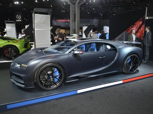 Bugatti Pamer Chiron Edisi Spesial 110 Tahun