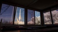 Penampakan Roket Antares Mengangkasa Bawa 40 Tikus