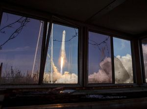 Penampakan Roket Antares Mengangkasa Bawa 40 Tikus