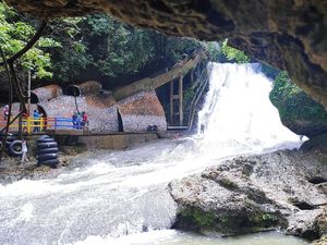 Usai Nyoblos, Sandi Liburan Gratis di Bantimurung