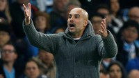 Dalam pertandingan tersebut, Guardiola begitu ekspresif. Ia kadang memperlihatkan sikapnya bahagianya saat City merobek gawang Tottenham. Saat gawang City kebobolan atau pemainnya dilanggar, tak jarang ia memberi sikap protes. (Foto: Andrew Yates/Reuters)