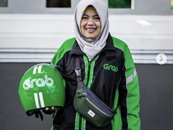 Khusnul Chotimah Kuliah Sambil Narik Grab, Tetap Raih Cumlaude