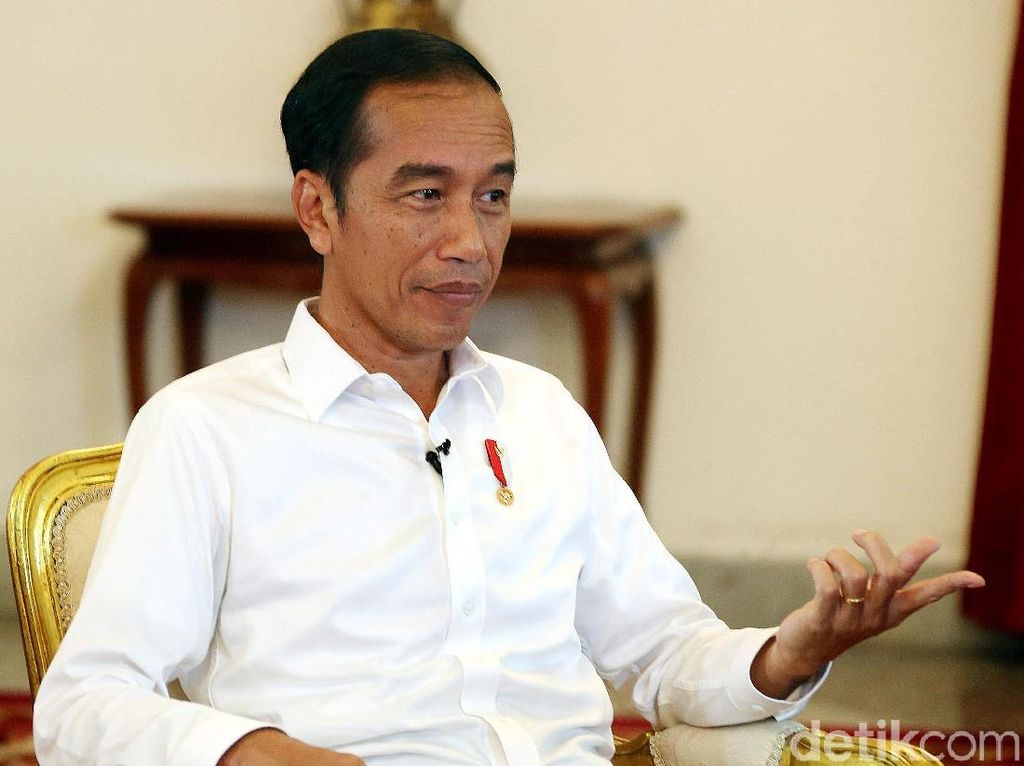 Beranikah Jokowi Bentuk Kabinet Profesional Berisi Anak-anak Muda?