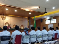 Korupsi Dana Hibah, Sekda Tasik Divonis 1 Tahun 4 Bulan Bui