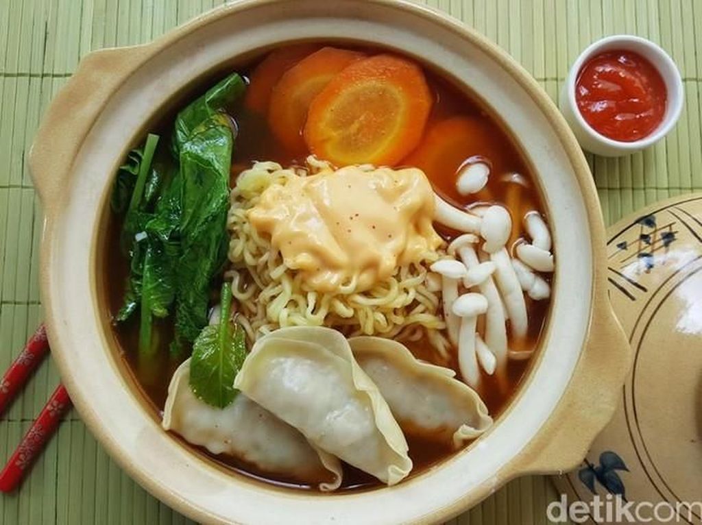 Slurp! 5 Racikan Mie Kuah Ini Gampang Dibuat Sendiri Slurp! 5 Racikan Mie Kuah Ini Gampang Dibuat Sendiri
