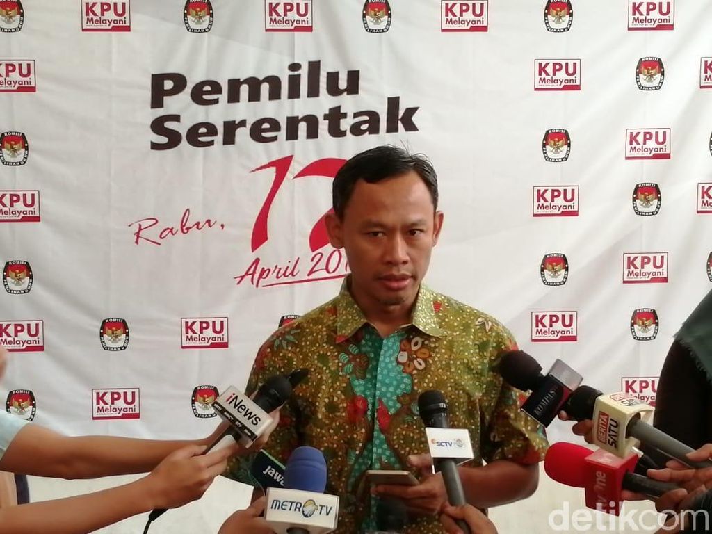 KPU Pelajari Seluruh Gugatan Sengketa Pemilu yang Masuk ke MK KPU Pelajari Seluruh Gugatan Sengketa Pemilu yang Masuk ke MK