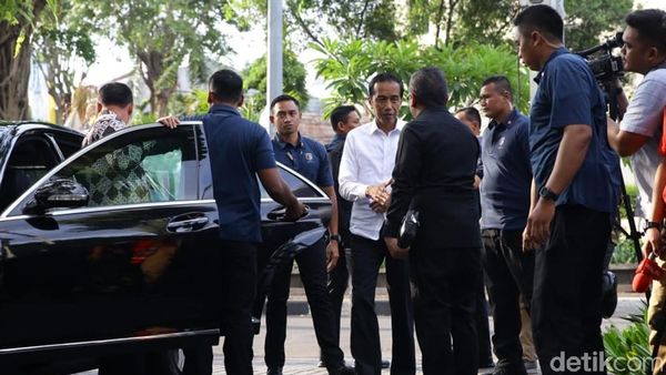 Jokowi Kumpulkan Ketum Parpol Koalisi di Plataran Menteng