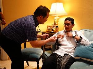 Cegukan Berhenti, Sandiaga Lari Lagi