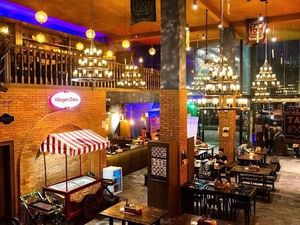 Kalau ke Kawasan Pluit, Jangan Lupa Mampir ke 5 Tempat Makan Hits Ini