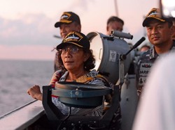 Susi Gandeng TNI AL Berantas Pembuang Limbah di Laut RI